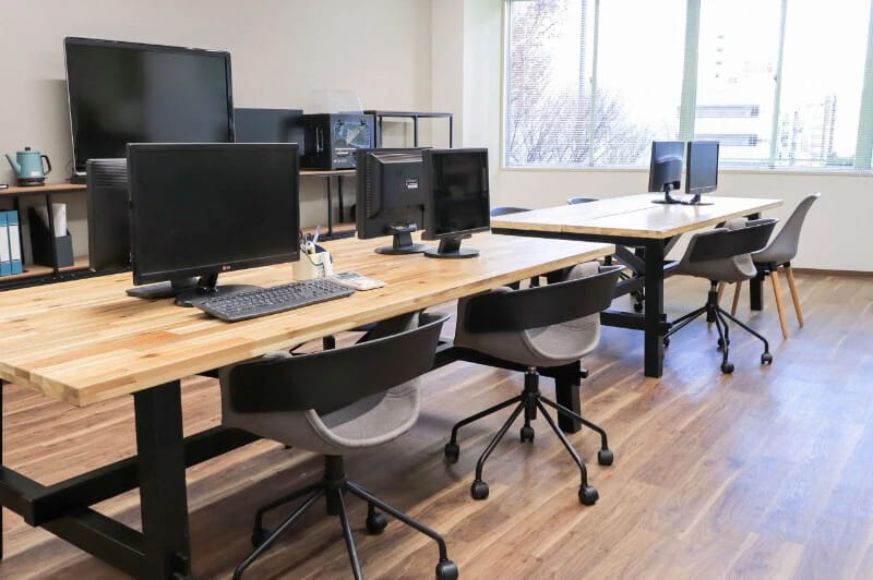 高商ビル4Fオフィススタジオ