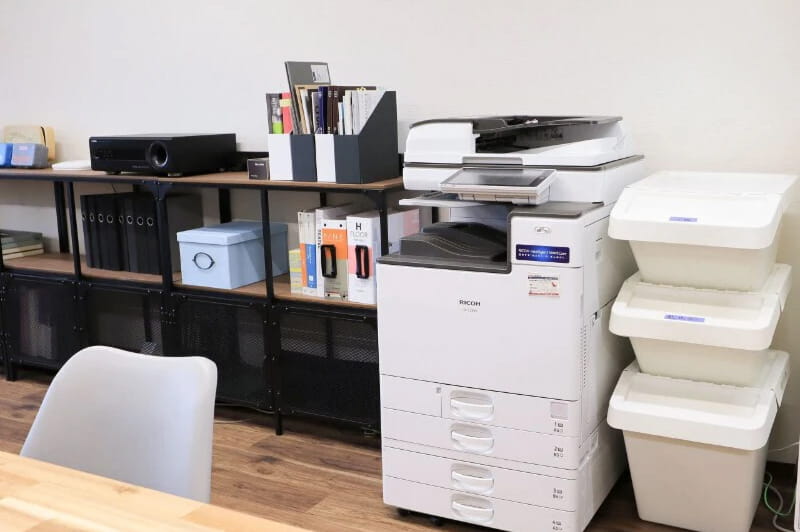 高商ビル4Fオフィススタジオ